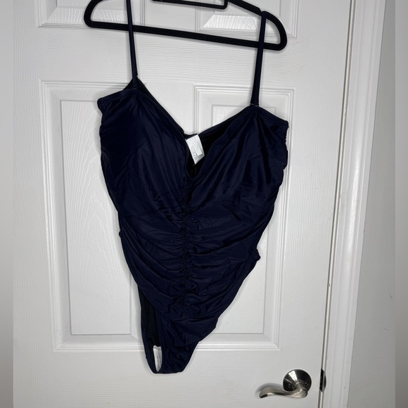 J Crew NWT Plus Size 24 Ruched sweetheart one-piece Swimsuit Navy Blue Padded - Picture 2 of 10